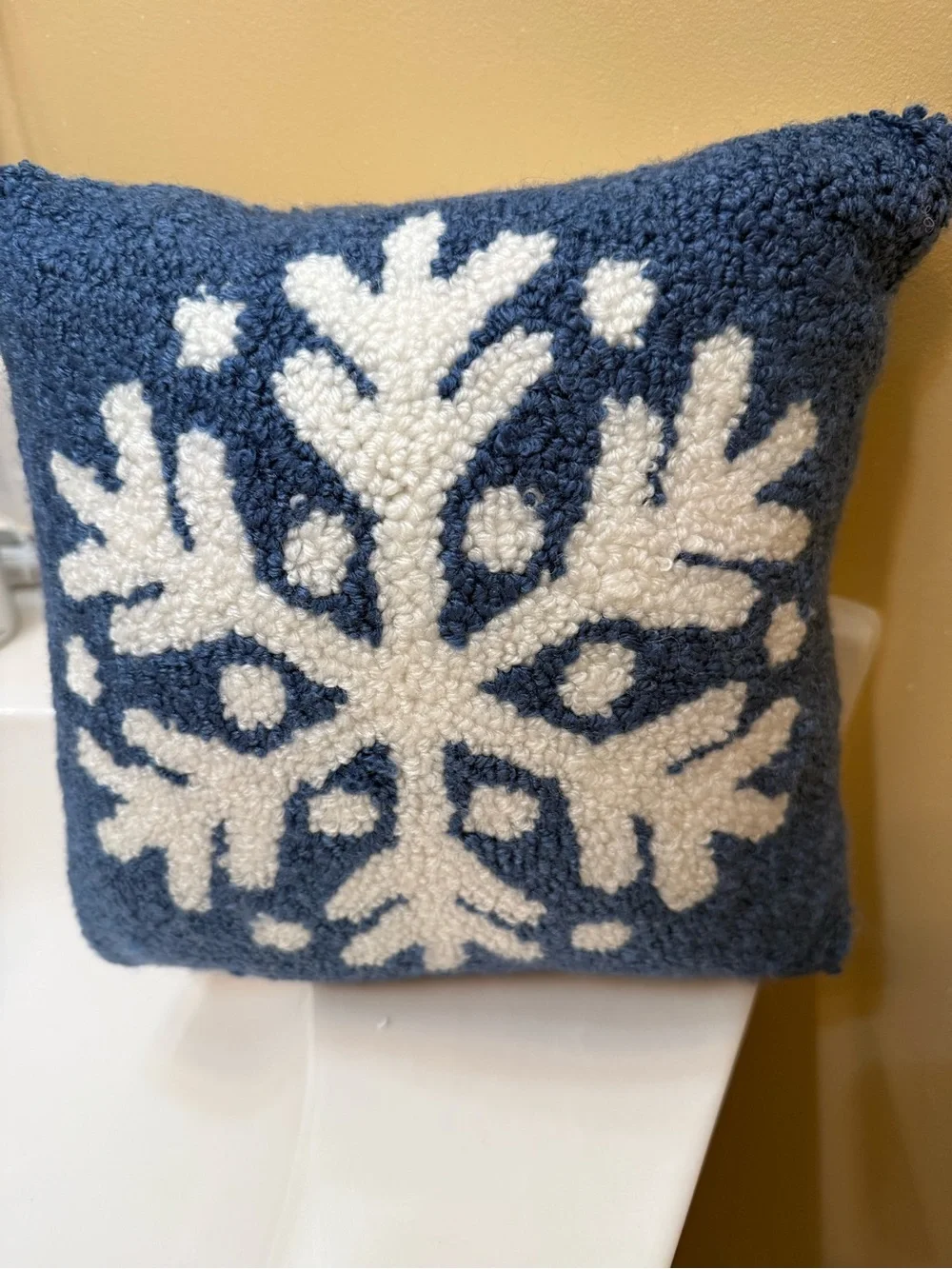 Source Unknown Blue & White Snowflake Hooked Holiday Pillow